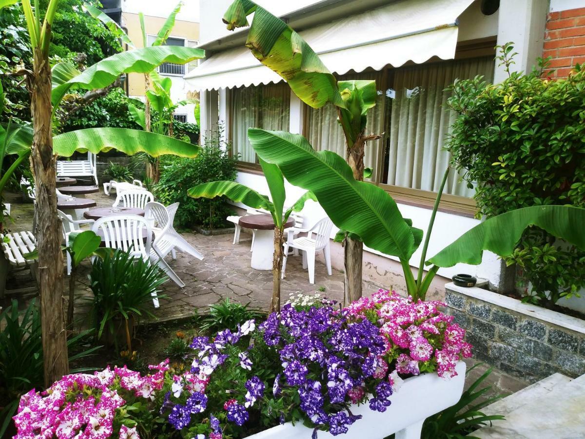Hotel Villa Claudio Marina di Massa Exterior photo